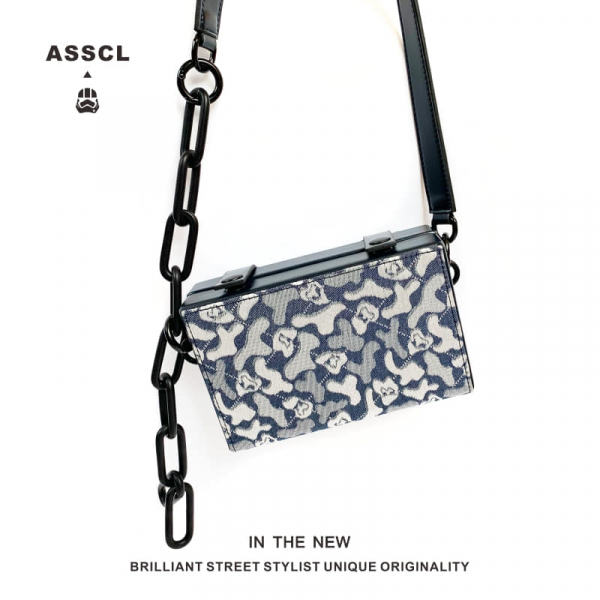 ASSCL CHAIN BOX BAG SS2022